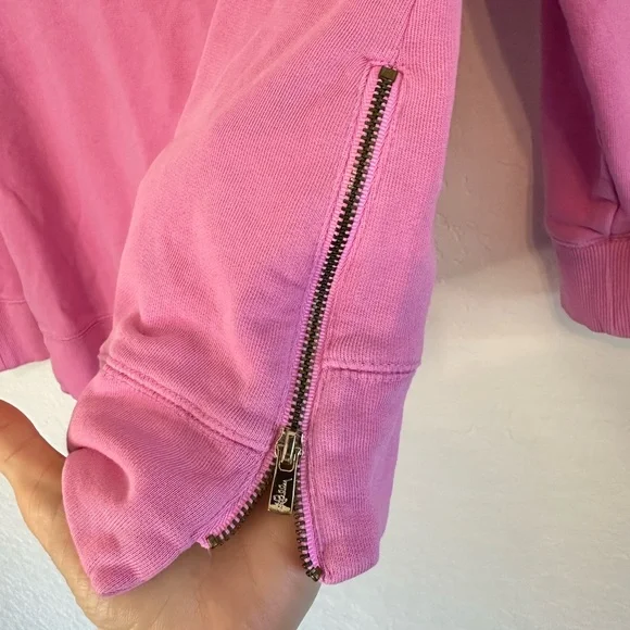Lilly Pulitzer Lilac Rose BEACH COMBER PULLOVER Crewneck Size M - Picture 5 of 6